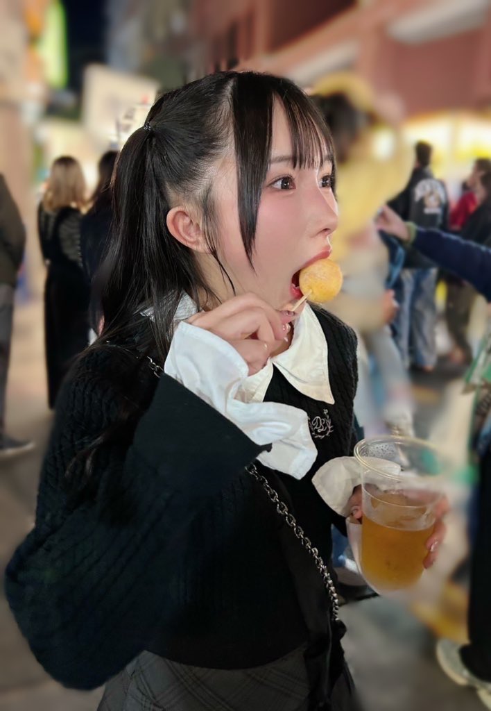 由良かな tweet media