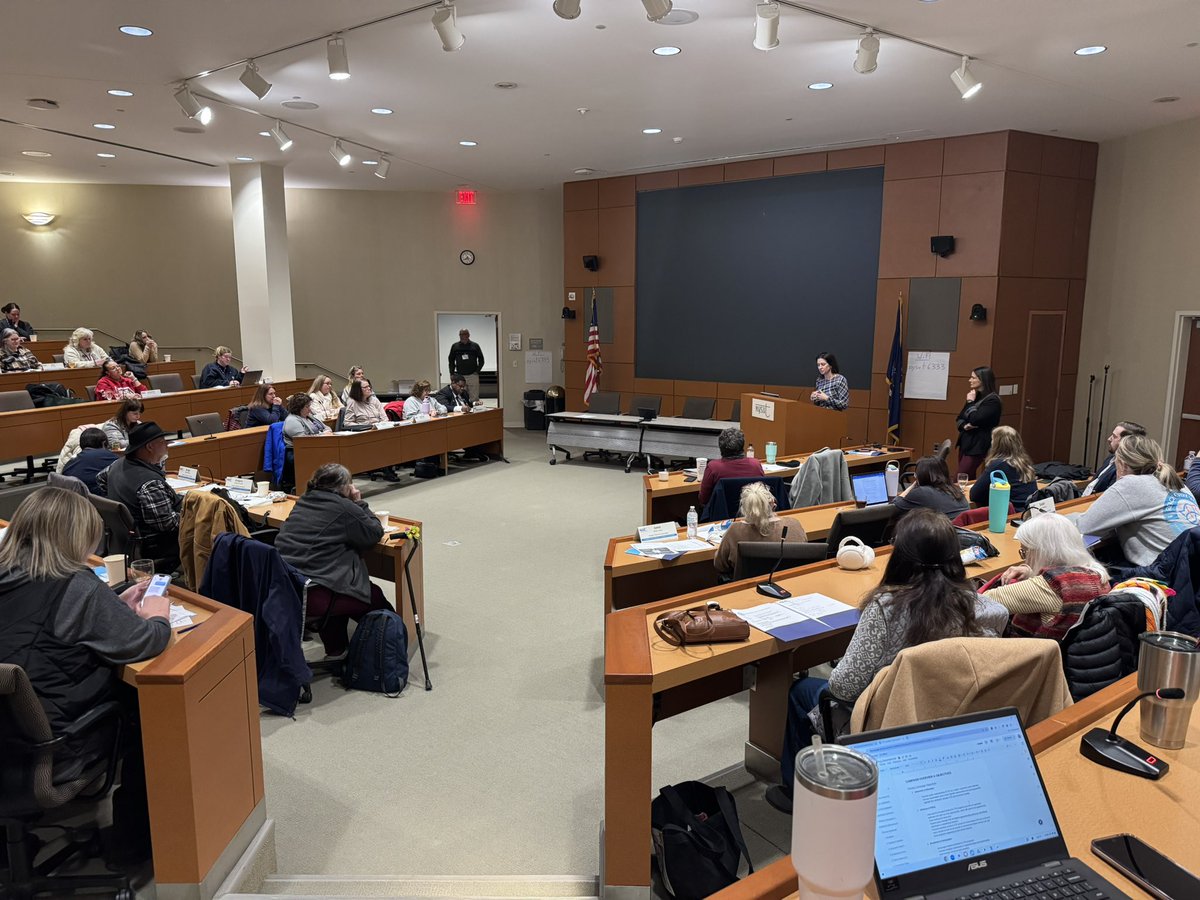 Melinda Person 🍎✌🌈 tweet media