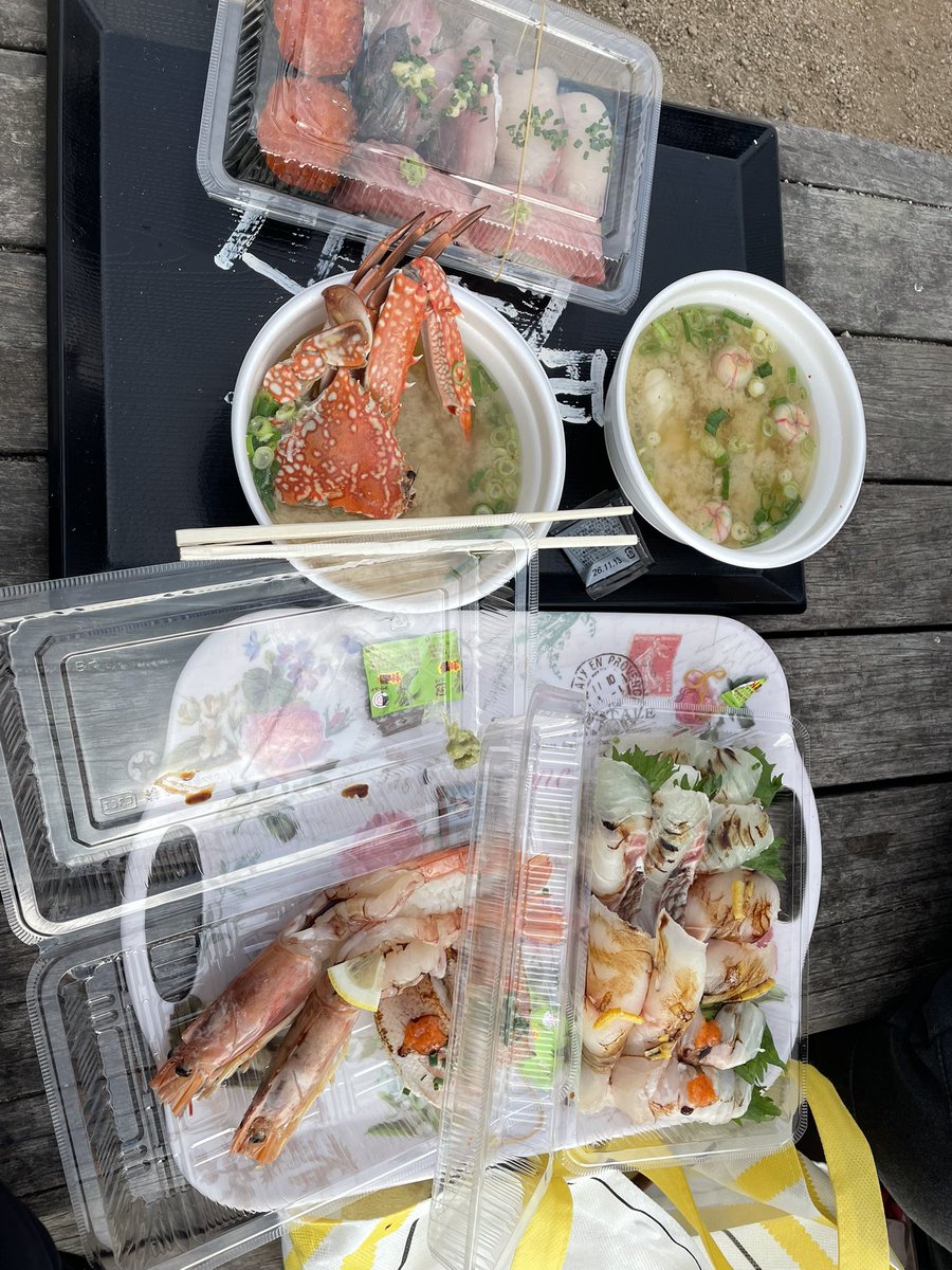 through0804's tweet photo. 久しぶりに来たら朝から多過ぎ

下関の屋台寿司屋🐟🐟 https://t.co/c5Ilfy54Ur