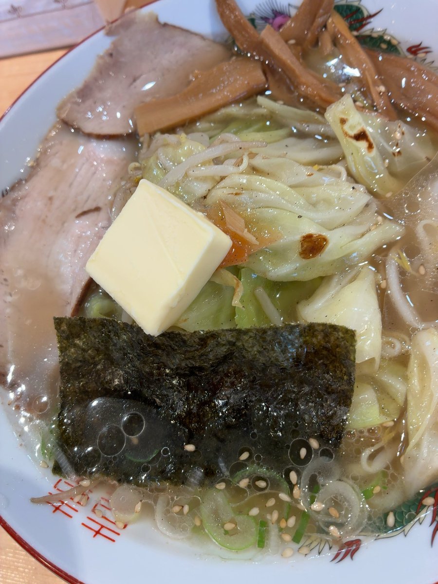 morishige68's tweet photo. 先週、今週と日曜日は与作さんで朝ラー。
塩野菜ラーメン+バター　900円+50円
週一の楽しみ😌

#秋田市ラーメン 
#塩野菜ラーメン https://t.co/PSzVL1cPUJ