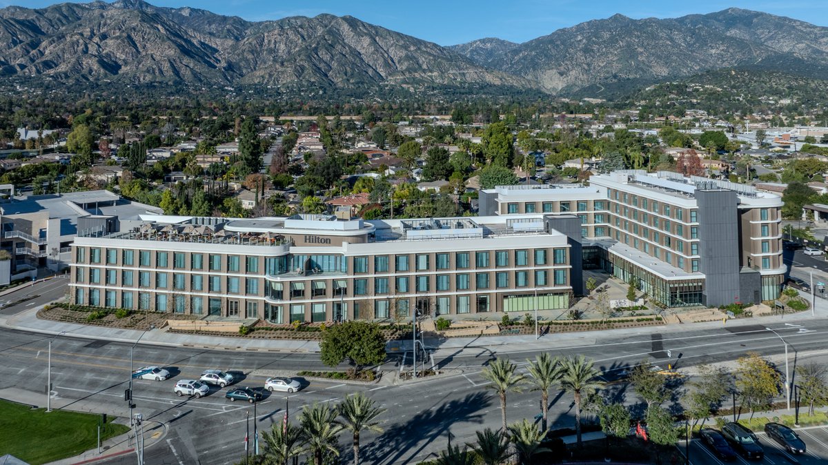 AXISArchDesign's tweet photo. This week AXIS celebrated the grand opening of the Hilton Arcadia Los Angeles hotel. A unique project incorporating both a new-build and an adaptive reuse office conversion component, the project is a notable addition to AXIS’ hotel portfolio.
https://t.co/3L0I2VaDWP https://t.co/II2UcbTx6y