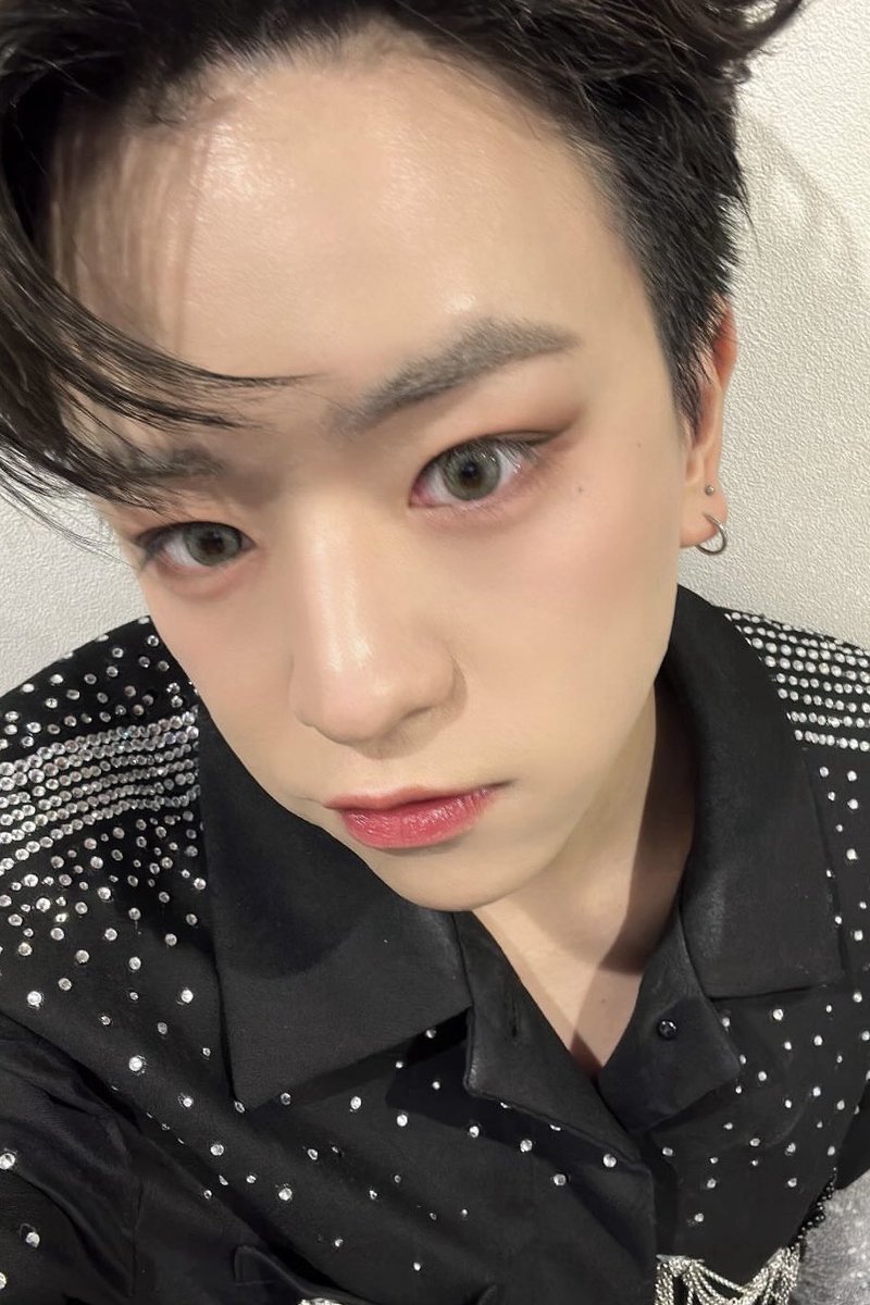 D!♡naéa tweet media