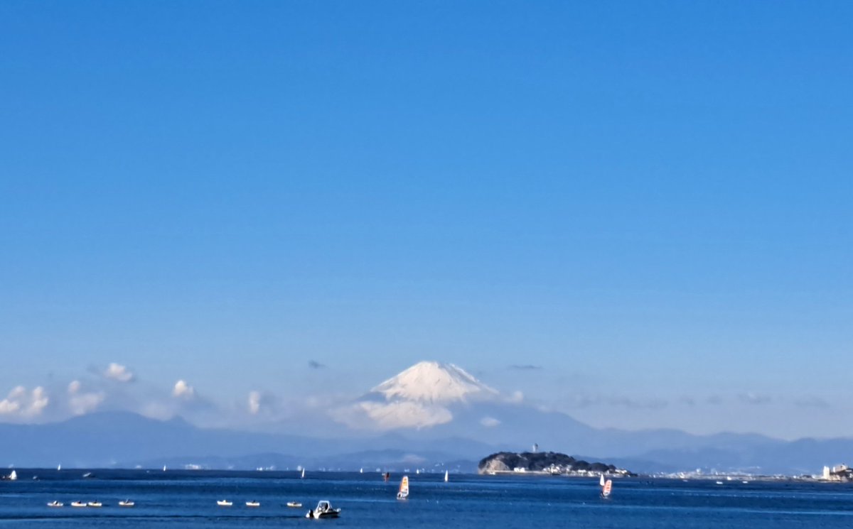 絶景！！ 海と江ノ島と富士山。