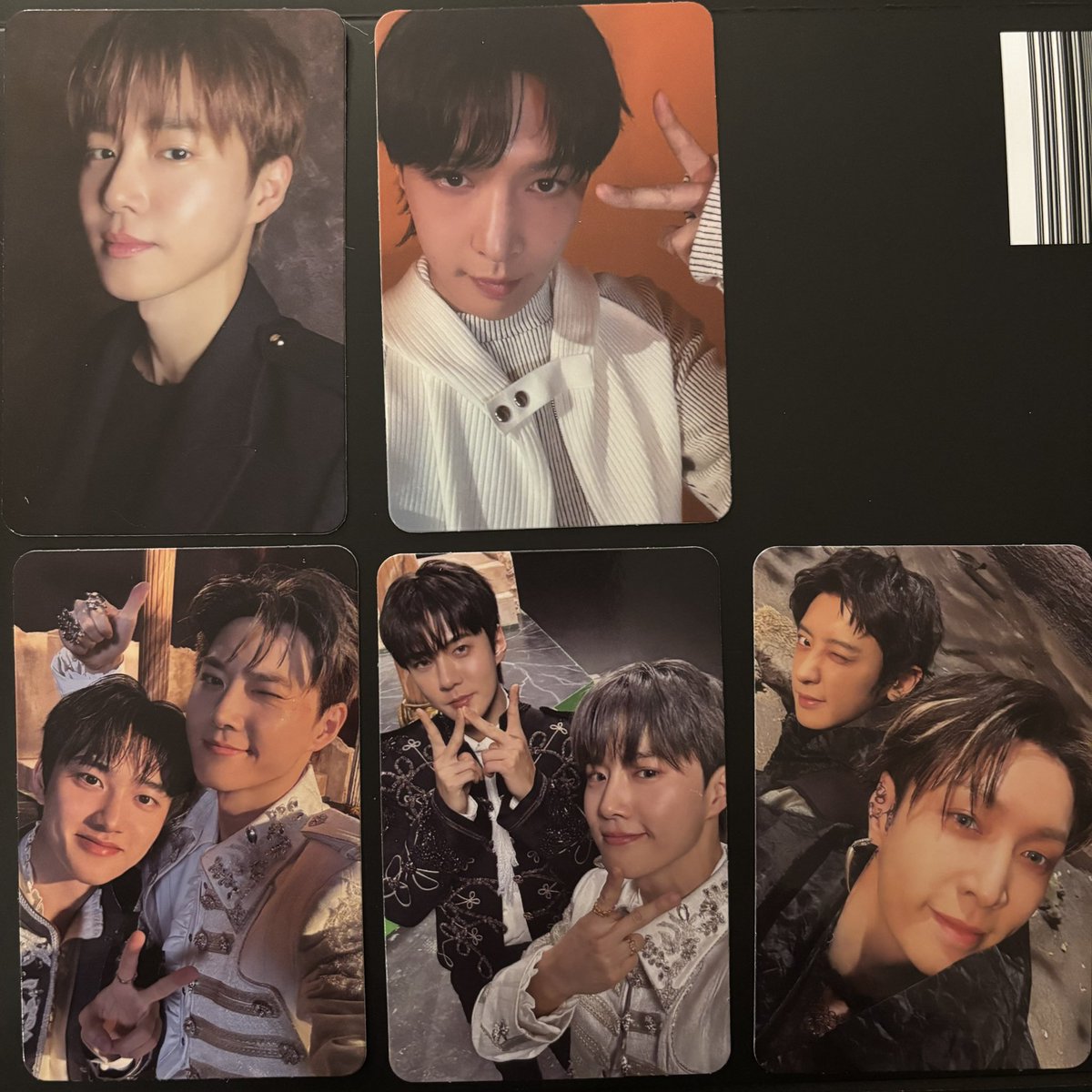 buffsehunnie's tweet photo. exo reverxe wtt!! US preferred but WW okay!!  

have: reverxe set c, suho and lay cube ver., suho/kyungsoo, suho/sehun, chanyeol/lay unit pcs
want: set a, chanyeol and sehun album pc equivs, and chansoo unit pc 

proofs on insta 🥹 https://t.co/6vFgtraml2