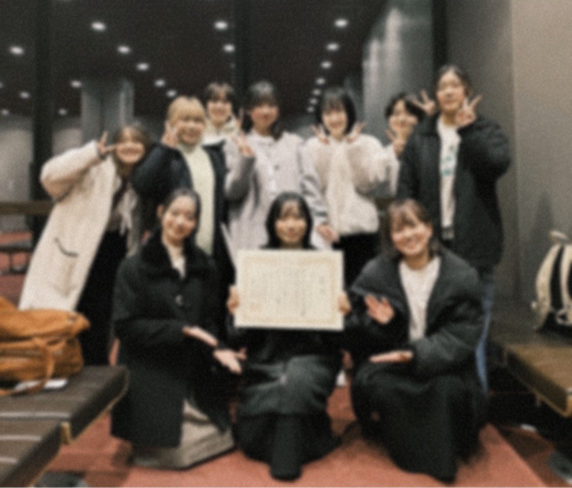 lafontainechor's tweet photo. ご報告が遅くなってしまいましたが、1/25（日）に行われたアンサンブルコンテストで金賞を受賞いたしました✨
関東推薦を頂くことはできませんでしたが、フォンテーヌらしい、言葉が届く良い演奏ができたと思います！！
ありがとうございました😌 https://t.co/jJgyuB11dH