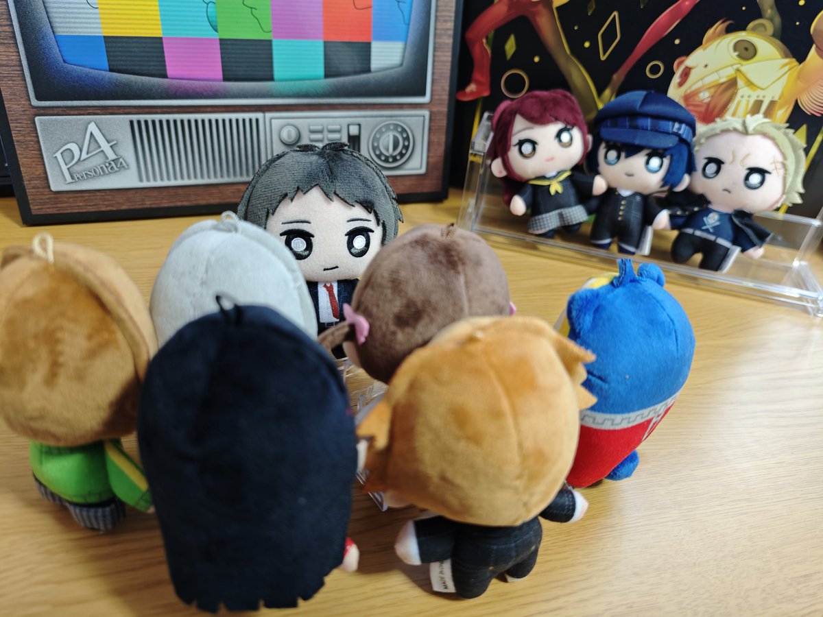 nopon_P4's tweet image. 足立さんお誕生日おめでとう🎂🎉
誕生日と聞いてどんどん集まってくるみんなを置いておきます