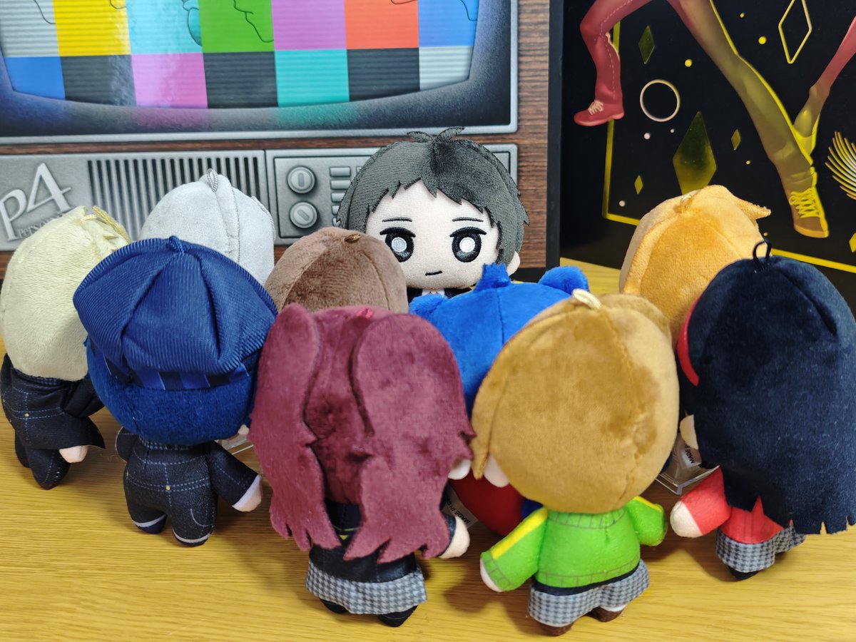 nopon_P4's tweet image. 足立さんお誕生日おめでとう🎂🎉
誕生日と聞いてどんどん集まってくるみんなを置いておきます