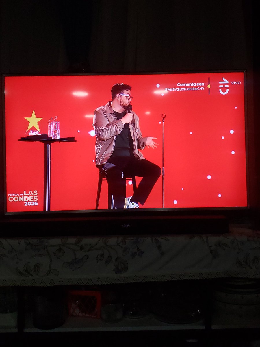 Luis Slimming haciendo humor en la República popular China #FestivalLasCondesCHV