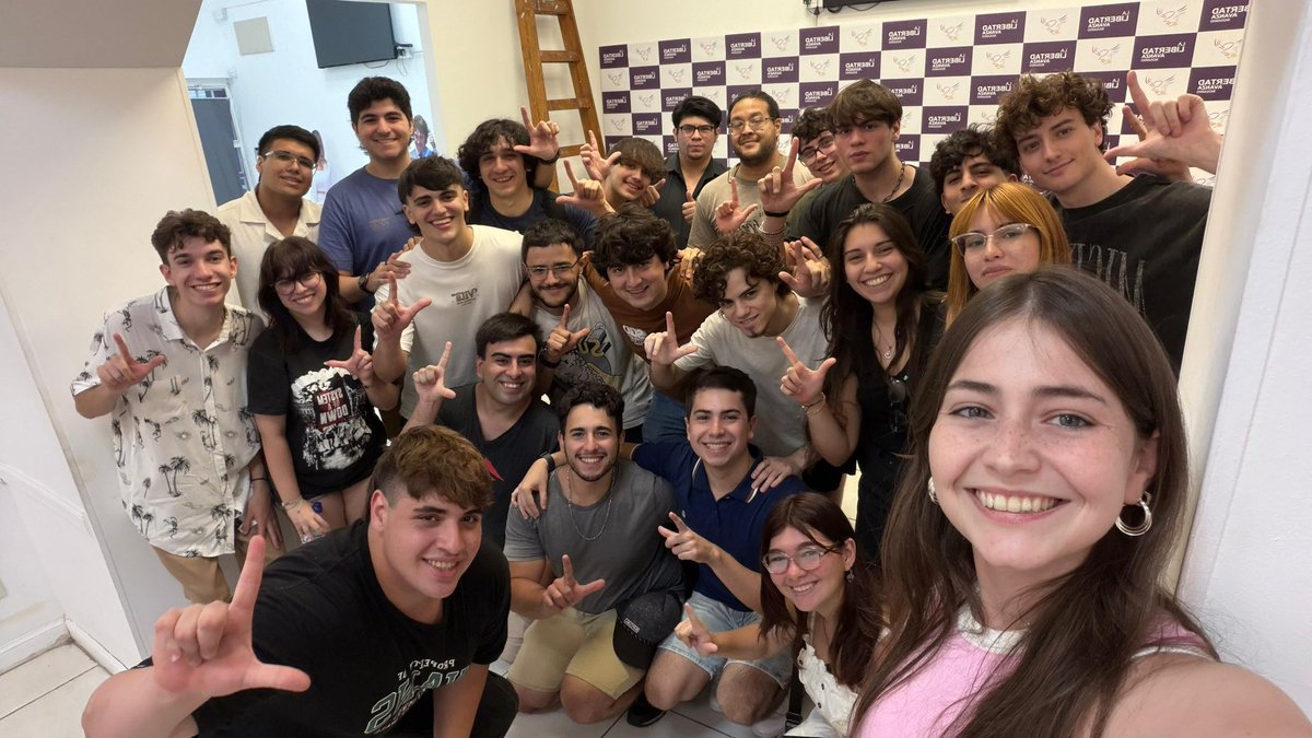 Universitarios Por La Libertad tweet media