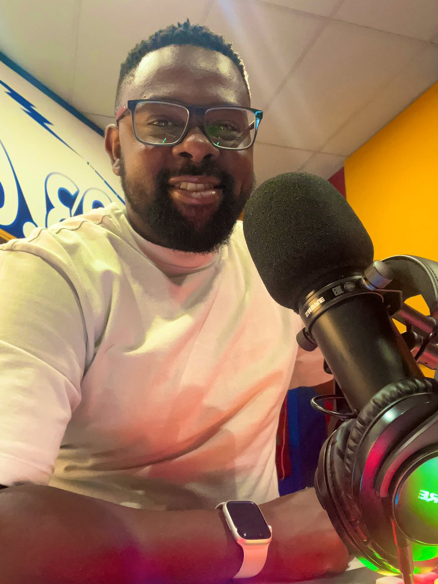 crg_soulscapes's tweet photo. Proof of life as we do morning radio on the station of the year, the Cap City’s No1, @TshwaneFm936 

#SoulscapeswithCRG #936Weekends https://t.co/H4Xxp4OSjQ