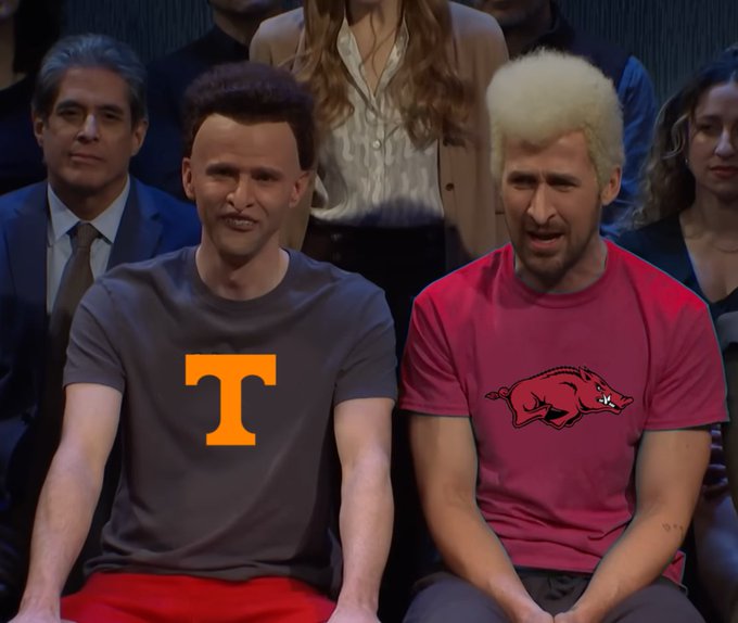 Kentucky owns Tennessee &amp; Arkansas