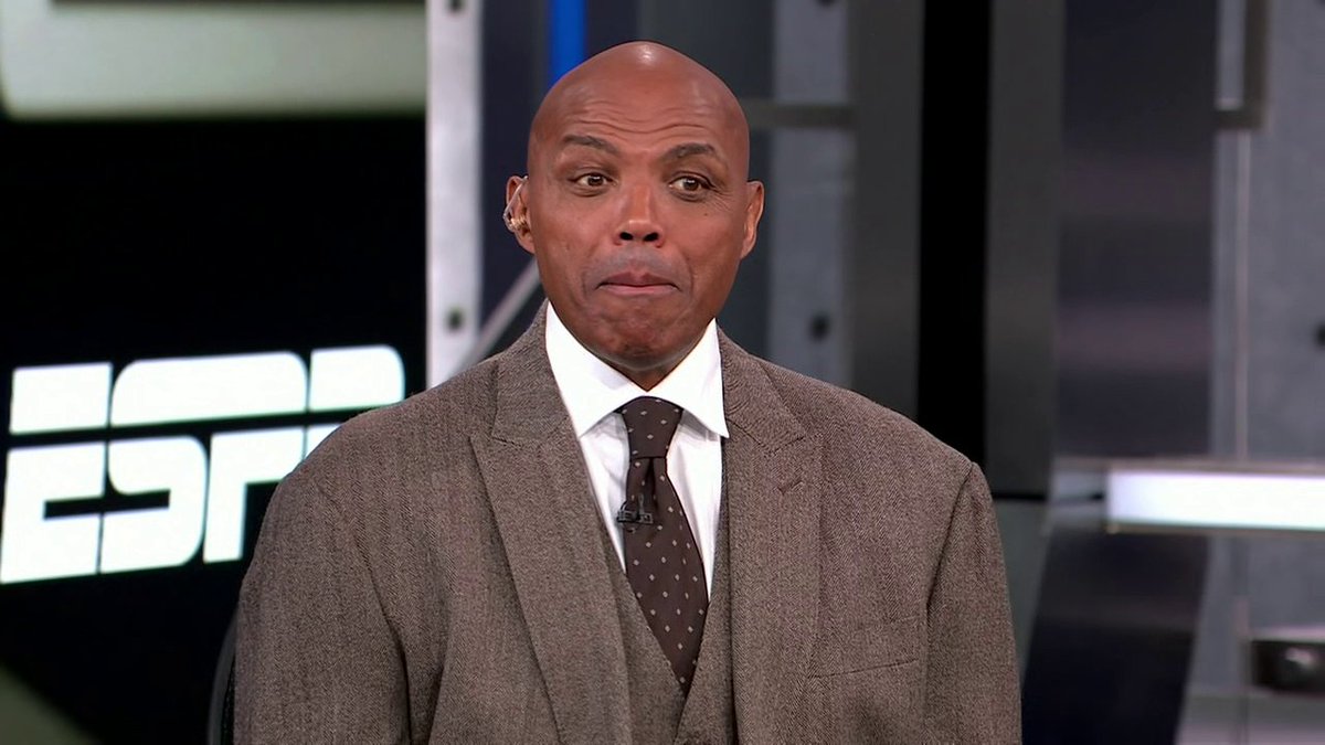 Chuck is proud of his Hornets/Bobcats 😂❤️