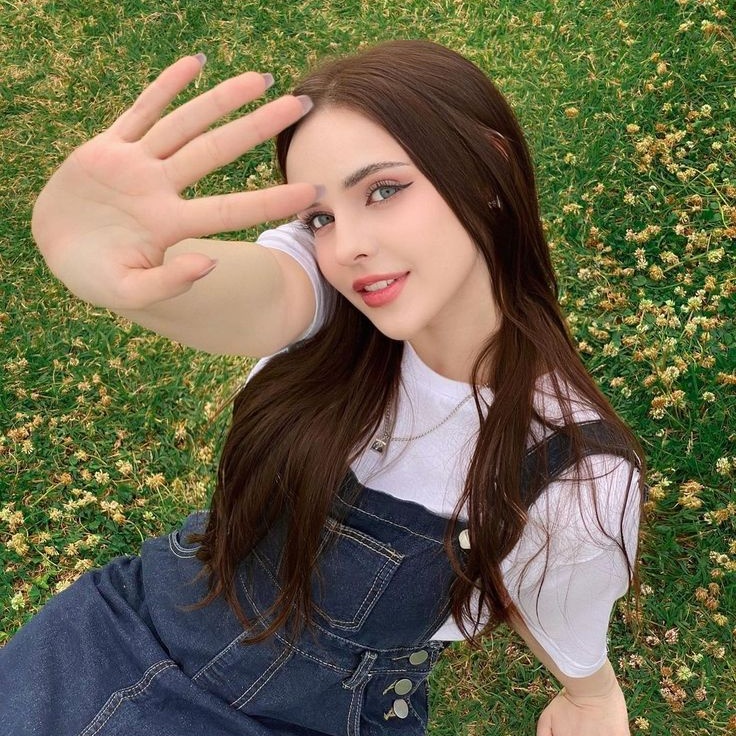 Just_like_aseed's tweet photo. 𝐉𝐮𝐬𝐭 𝐥𝐢𝐤𝐞 𝐭𝐡𝐞 𝐬𝐞𝐞𝐝 𝐈 𝐝𝐨𝐧'𝐭 𝐤𝐧𝐨𝐰 𝐰𝐡𝐞𝐫𝐞 𝐭𝐨 𝐠𝐨 
𝐓𝐡𝐫𝐨𝐮𝐠𝐡 𝐝𝐢𝐫𝐭 𝐚𝐧𝐝 𝐬𝐡𝐚𝐝𝐨𝐰, 𝐈 𝐠𝐫𝐨𝐰 
𝐈'𝐦 𝐫𝐞𝐚𝐜𝐡𝐢𝐧𝐠 𝐥𝐢𝐠𝐡𝐭 𝐭𝐡𝐫𝐨𝐮𝐠𝐡 𝐭𝐡𝐞 𝐬𝐭𝐫𝐮𝐠𝐠𝐥𝐞 

        🌻Mιɾαɳԃα Gαɾԃιɳҽɾ🌻
              🌸Ⓒⓐⓑⓘⓝ ④ 🌸 https://t.co/uLPfSUdwOq