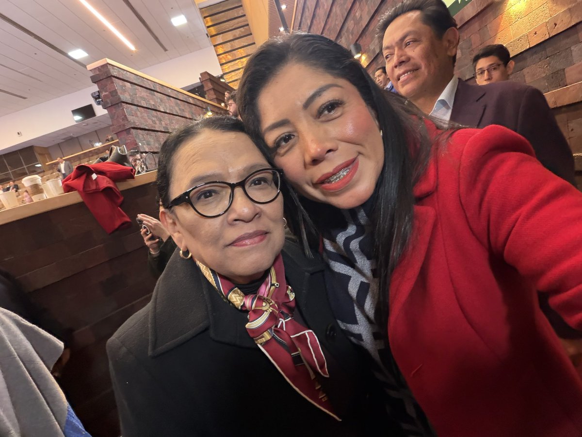 JessicaCis1985's tweet photo. La jornada de hoy en nuestra plenaria sabatina resultó muy productiva, contando con la destacada participación de las titulares de SEGOB, SRE, Secretaria de Trabajo y Previsión Social, y recibiendo posteriormente la visita de la presidenta nacional de Morena.  #morena2026 #morenapartido #unidad