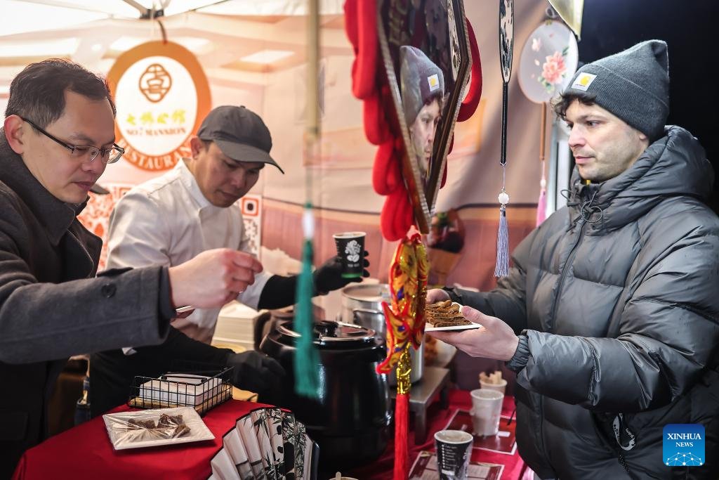 PDOAUS's tweet image. #Vendors sell #Chinese #food at "A #Taste of #China, Chinese Food Nights" event held at #Budapest #Zoo and #Botanical Garden in Budapest, #Hungary, Jan. 30, 2026.
en.people.cn/n3/2026/0131/c…