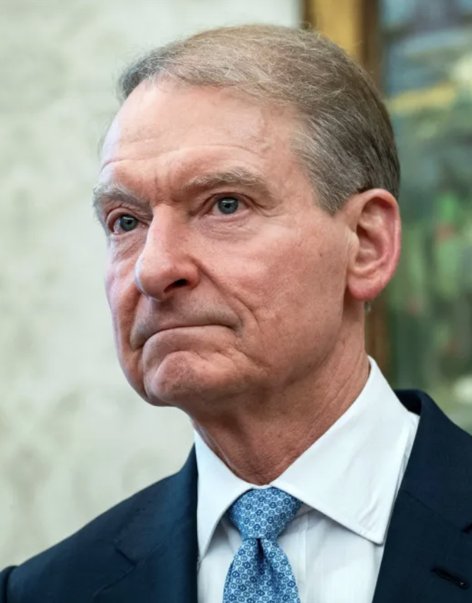 🚨THE SEC SLOWS DOWN AMID GOV SHUTDOWN

The SEC is operating with limited staff, pausing crypto exemptions and freezing tokenized securities filings. 

Its shutdown contingency plan affected key divisions including Trading and Markets as well as Corporation Finance.