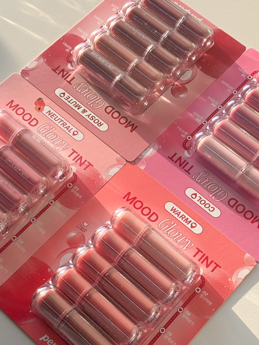 [🔊EVENT]
New 무드 글로이 틴트
출시 기념 역대급 이벤트 공개 ✨

총 5분께 !! 특별한 패키지의
대왕 무글틴 시딩키트를 드립니다아🎁
(22컬러 꽉꽉 채워 드림😉)

참여 마니 해주세요~🩷

✅참여방법
팔로우 + RT + 댓글로 ‘무드 글로이 틴트’ 적기

✅진행기간 및 당첨 발표
2/4 까지 진행,
2/5
