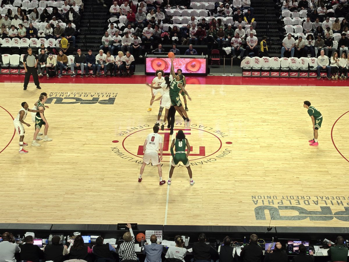 WScheirer's tweet photo. @USFMBB Got a nice shot of tonight's opening tip https://t.co/SKl4Tsfrn5