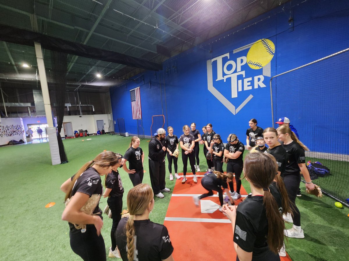 Select Fastpitch 2015 tweet media