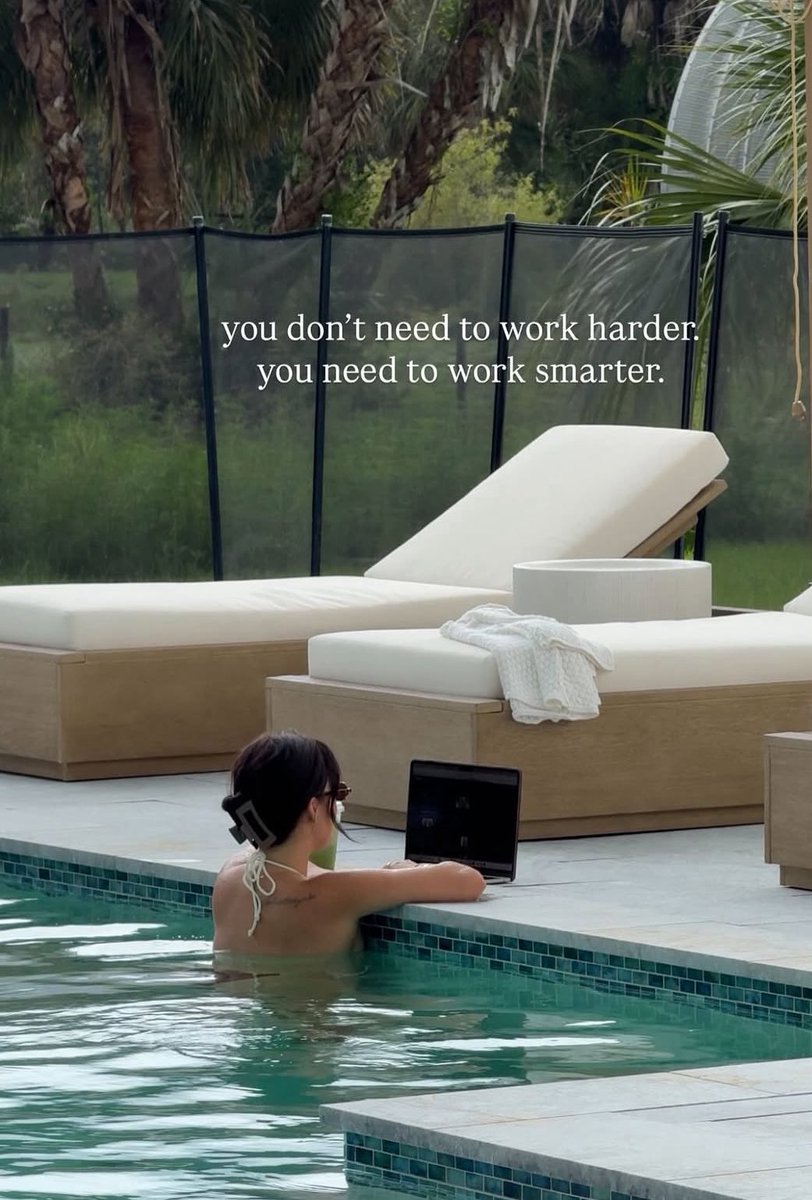 EvaCryptto's tweet image. Sometimes the difference between staying stuck and finally breaking through is just a shift in perspective.
Money moves &amp;gt; mood swings
Strategy &amp;gt; speed Consistency &amp;gt; motivation The people winning aren't the ones who feel ready...They’re the ones who choose discipline, play the…