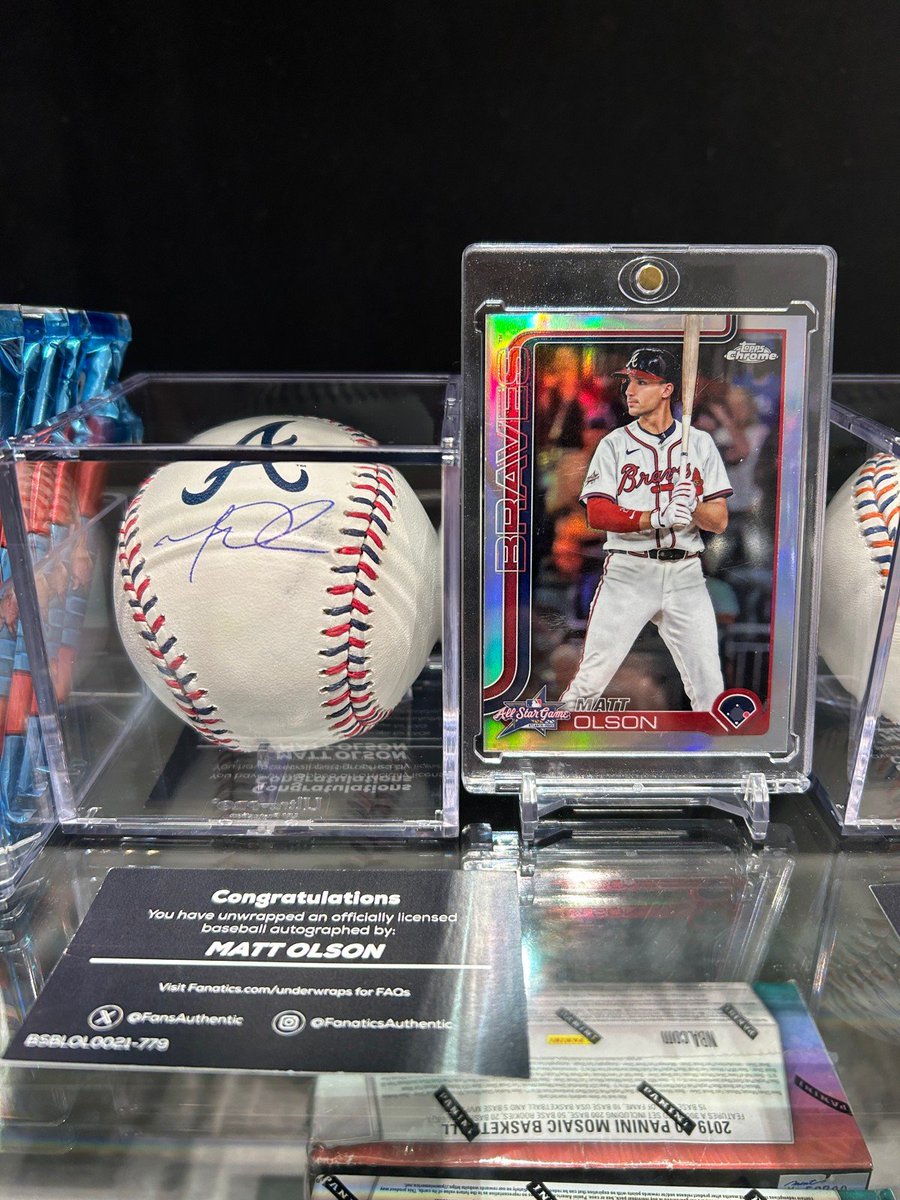 Matt Olson選手直筆サイン入りボール販売中です⚾ これまで3度の