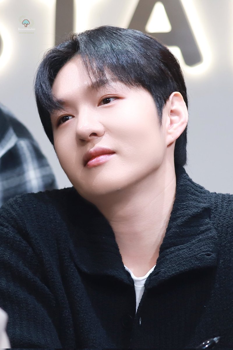 N년전 오늘의 창섭🍑 tweet media