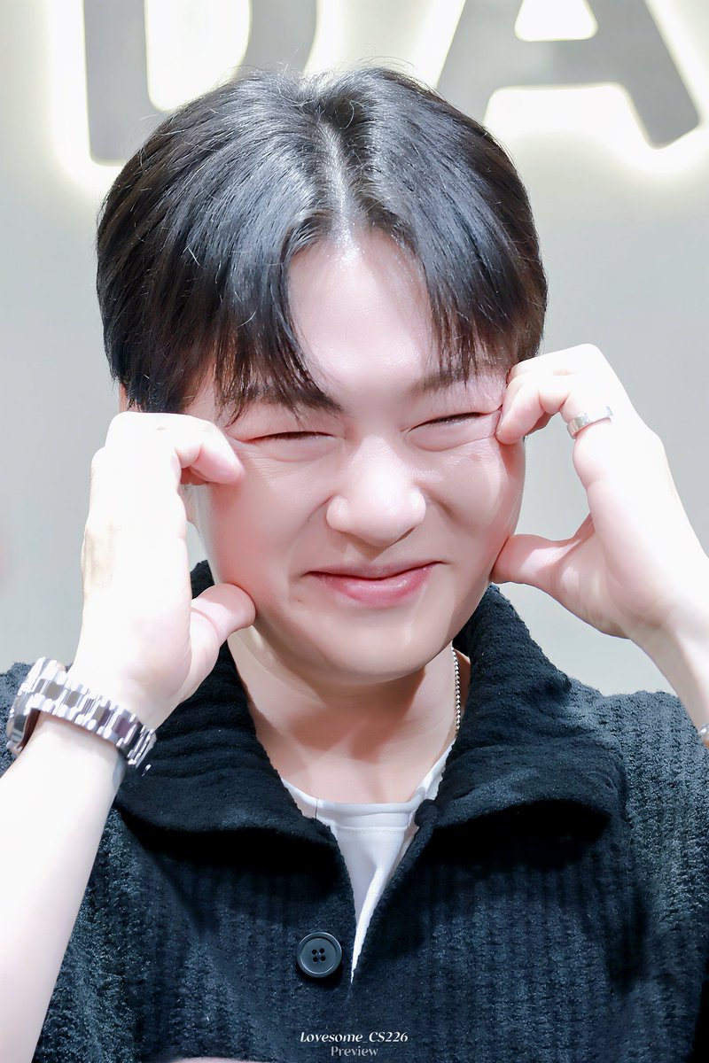 N년전 오늘의 창섭🍑 tweet media