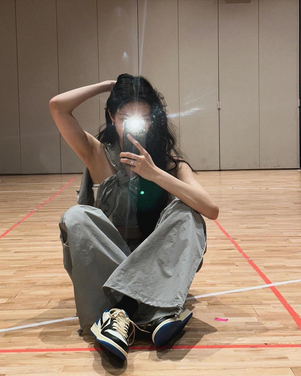 be𝕣r͞y ◌ ˖ ✴︎ ca𝕜ebar tweet media
