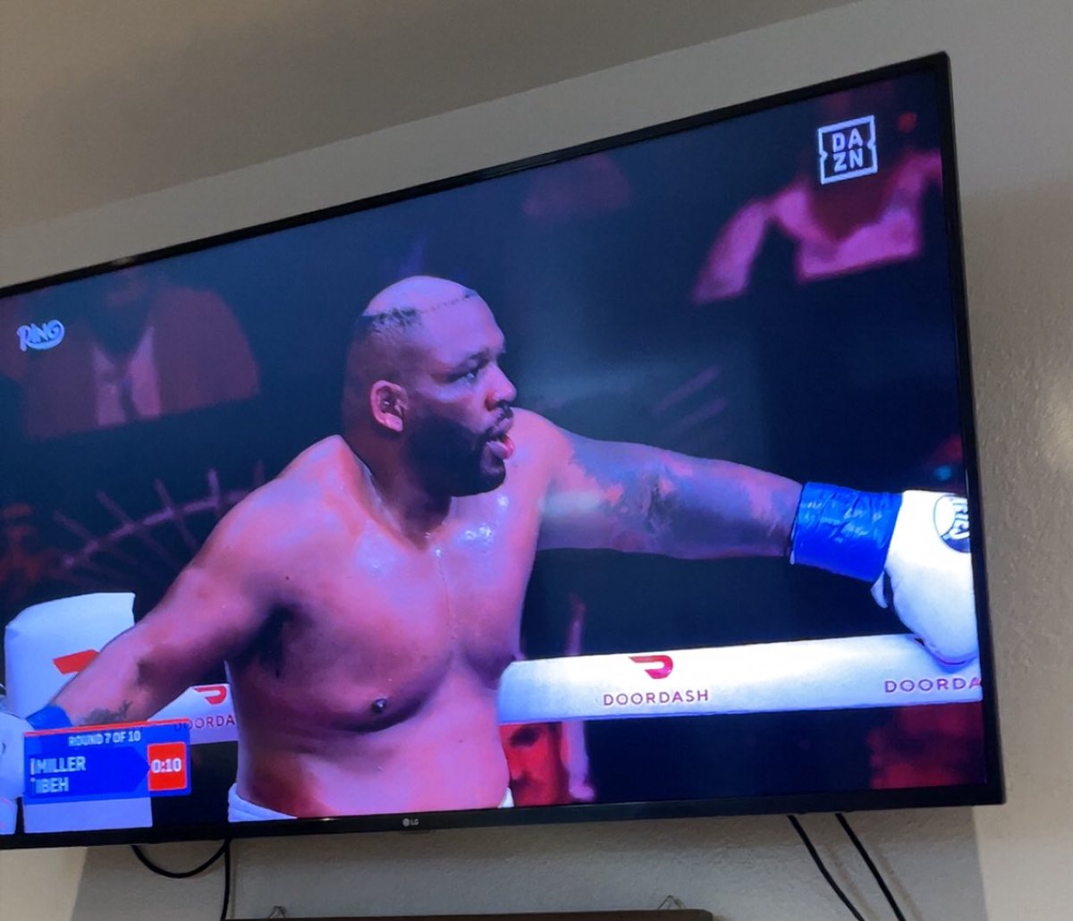 mrsjack510's tweet photo. If I send you this, just know I’m still trying to knock yo @** out @DAZNBoxing @ringmagazine @RingMagazine_ https://t.co/NSorxaNifq