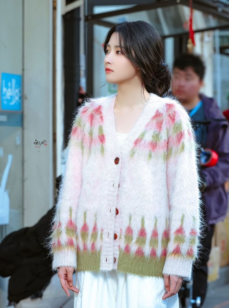 girlfriends who wear the same clothes