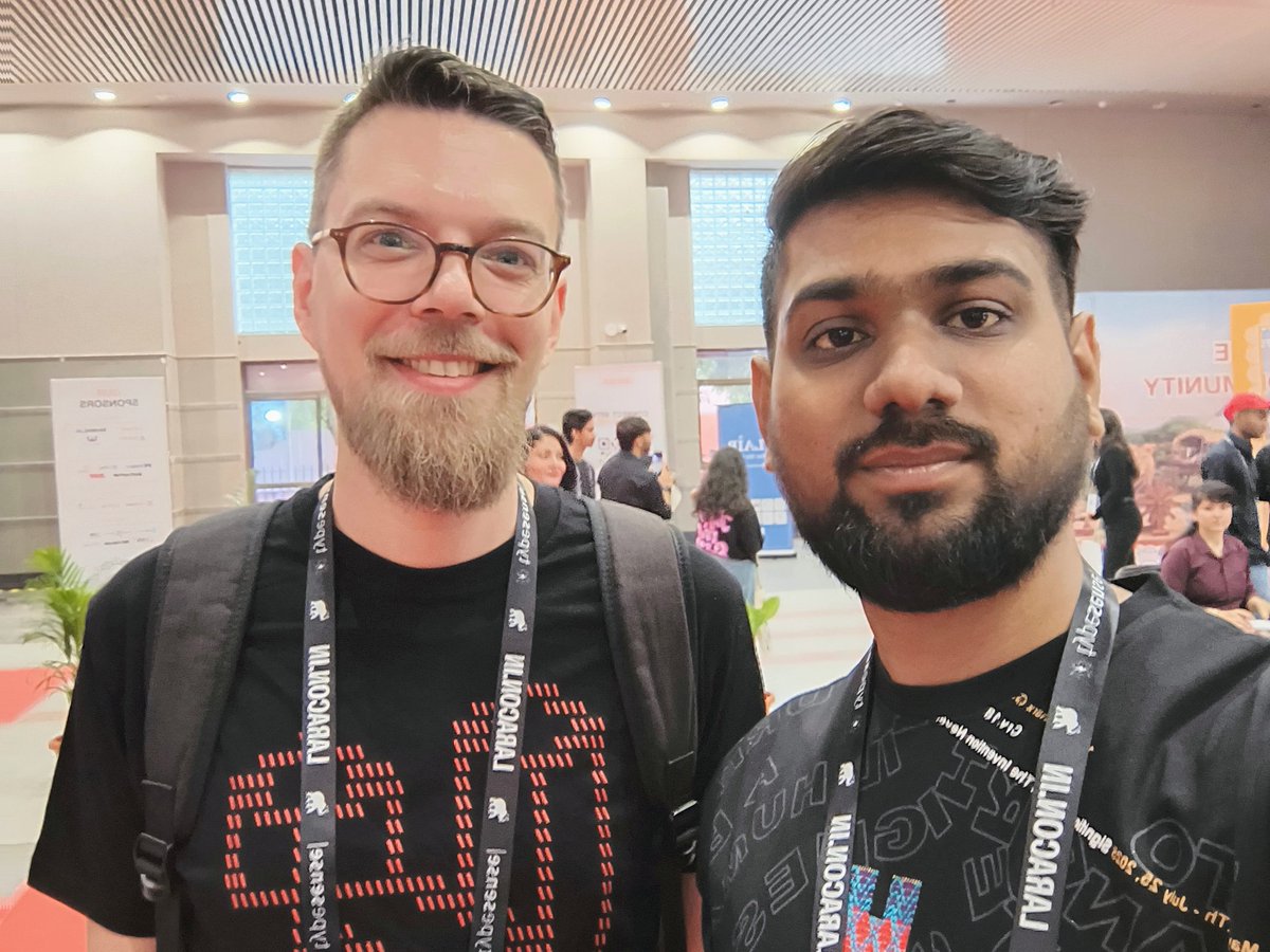 Khemrajscorpi's tweet photo. Finally met the  @marcelpociot at #LaraconIN 2026! 🇮🇳 PHP on the desktop is the future. Thanks for the inspiration! 🐘💻
#LaraconIndia #NativePHP #Laravel @LaraconIN https://t.co/F8UpQTXc12