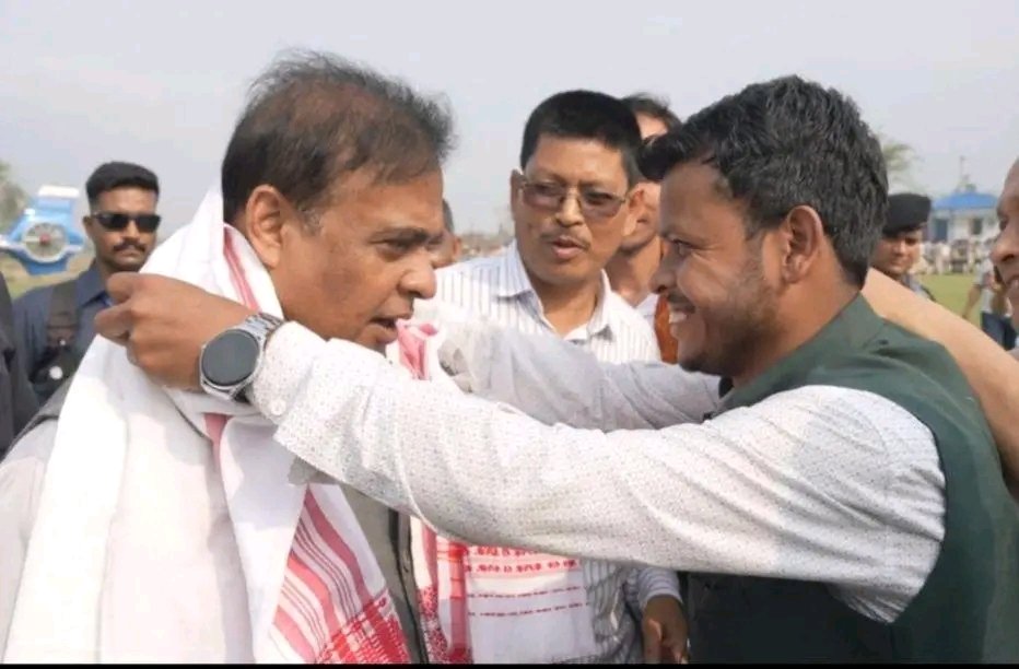 bitul_kakoti's tweet photo. Happy birthday to our CM dynamic leader Dr Himanta Biswa Sarma Ji
@himantabiswa https://t.co/qwDXQq3tQj
