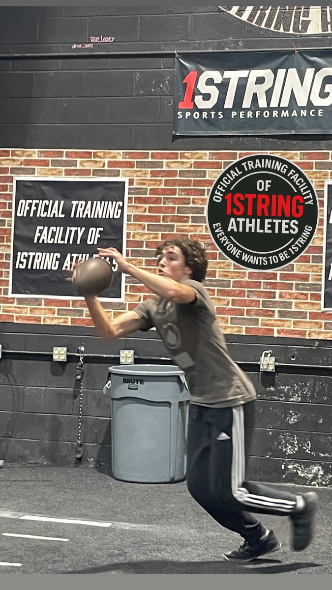 1STRING SPORTS tweet media