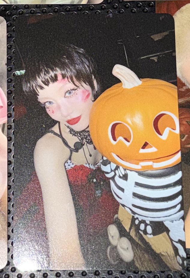 _kpop_card's tweet photo. @Yak4_xgalx @1 リプ失礼します
ヒナタ×ジュリアとこちらは交換可能ですか https://t.co/Z9xgdw4XuJ
