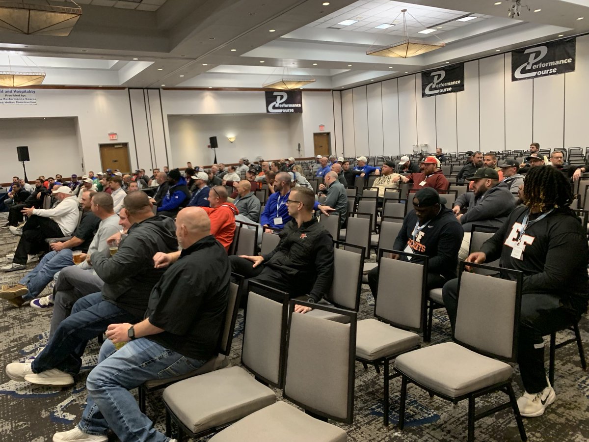 DFWClinic's tweet photo. Small school session going strong ⁦@DFWClinic⁩ - sponsored by ⁦@PCnowisthetime⁩ ⁦@HellasInc⁩ ⁦@ANSRSFB⁩ https://t.co/VS496e92bL