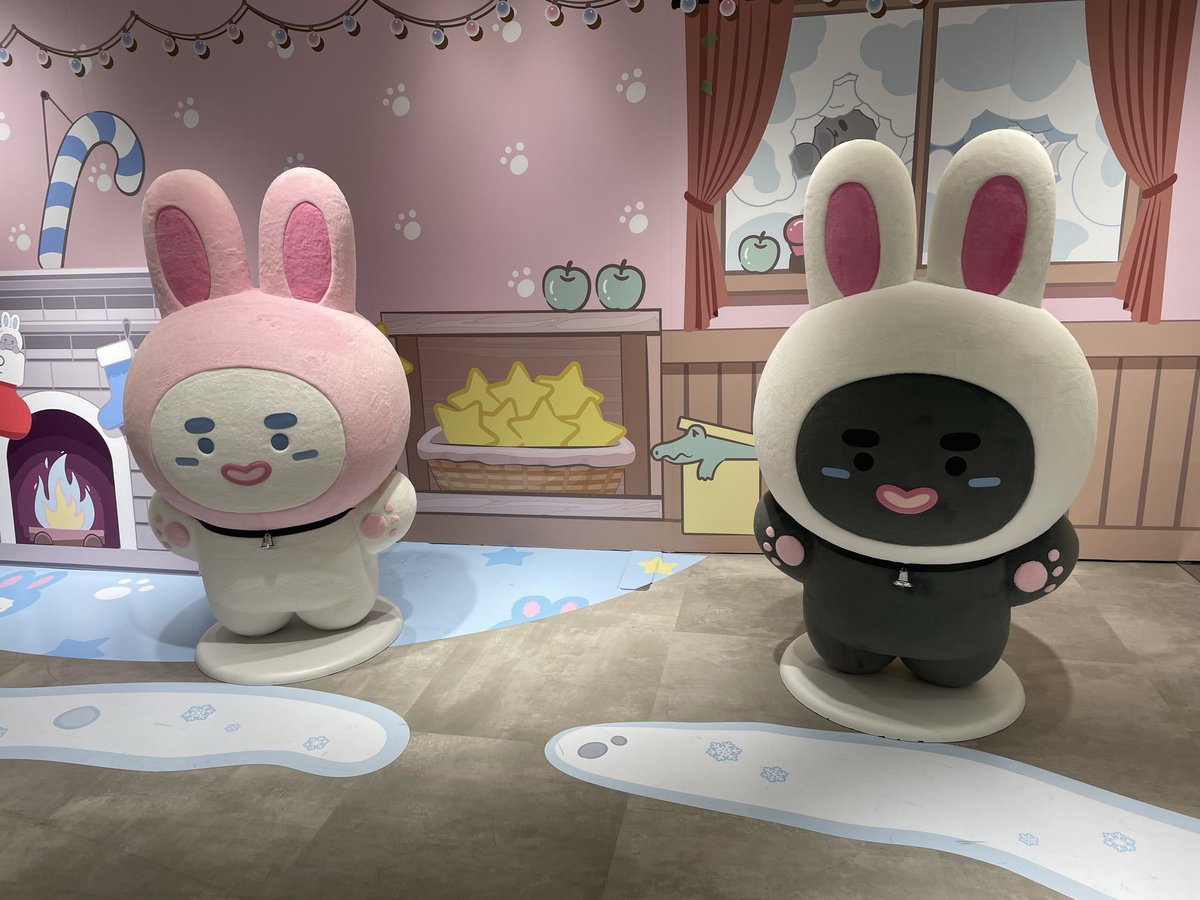 Lottaonlyonew's tweet photo. オニュのポップアップ来ました(⁎ᵕᴗᵕ⁎)ꕤ *ﾟかわいいものづくし🩷オニュ ペンさんばかりの幸せな空間(❃´◡`❃) 

#ONEW 
#JJINGNYANG_POPUP
#JJINGNYANG_S_TWINKLE_SNOWYLAND_JAPAN https://t.co/lo0tmR3phg
