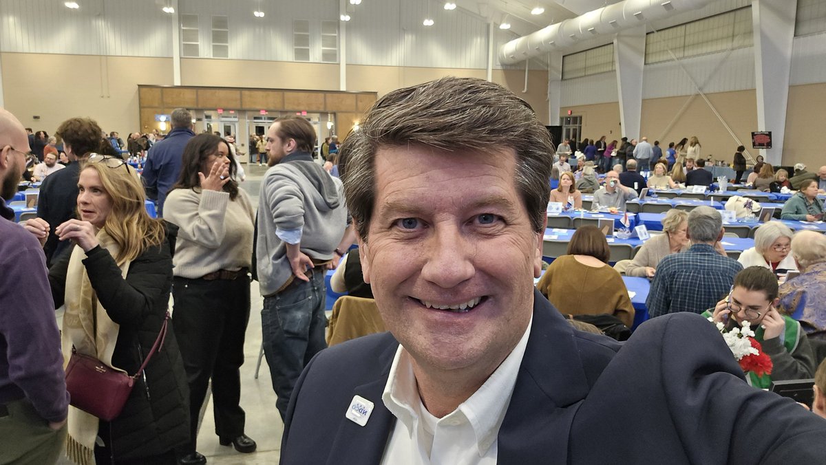 markpoloncarz's tweet image. 3 years ago 50 people showed up to the Wilson County Democrats Dinner. Tonight there are more than 600. 600!!

There is no doubt Democrats are fired up here. They ARE going to flip seats and i'm proud to help them through NDCO and @BoostingLeaders. #BlueWave2026