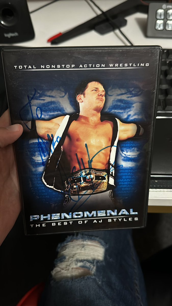 chitchatgaming's tweet photo. Thank you @AJStylesOrg #RoyalRumble https://t.co/2N1YzlqbW9