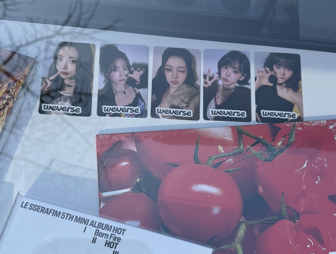 분철합니다 
컴팩트앨범+미공포2장 내일 현장가서 픽업예정입니다!
채원-❌️
쿠라-3
은채-3
즈하-3
연락주세요!
(배포입니다)오늘현장거래시 배비 빼고 2.8에 구매가능하세요!