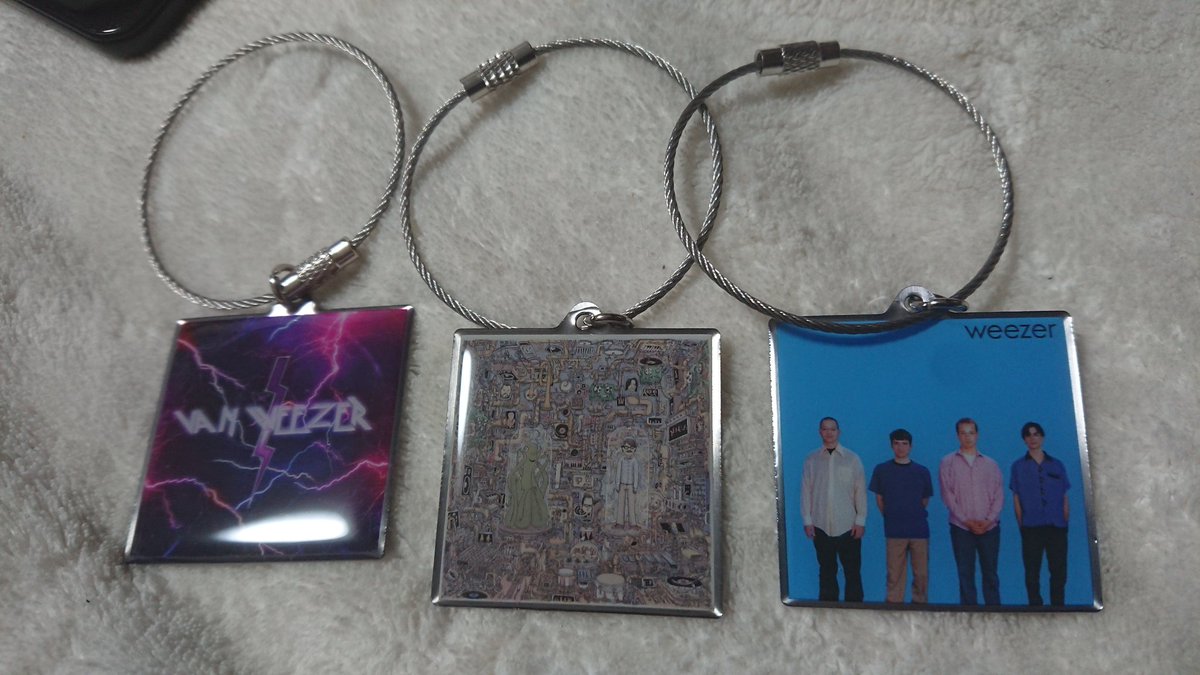 で、肝心のWEEZERの結果はこれ 1st～3rdのどれかは欲しかったから