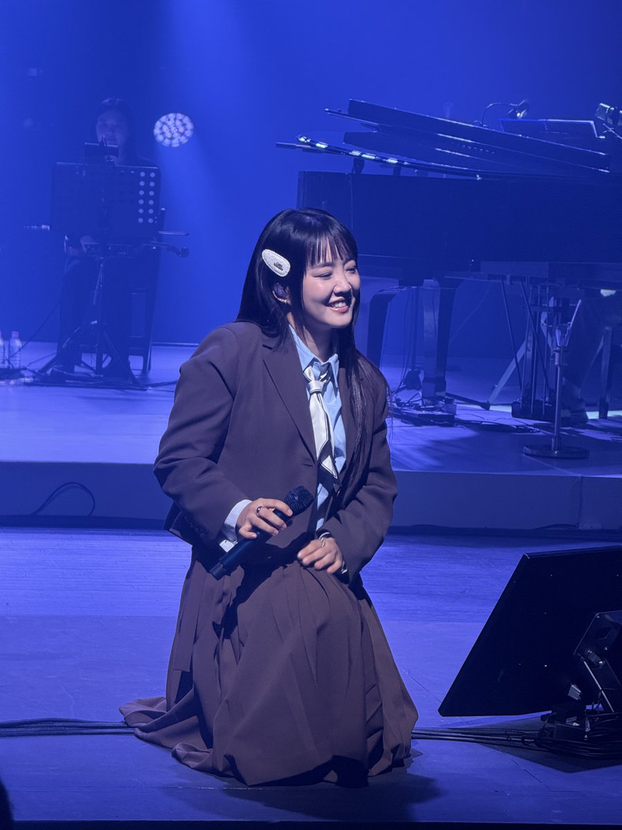 사람들이랑 점심 먹으려고 콘장오고나서
막콘 왜 티켓을 안구했나

과거의 나 탓하는 중

엌ㅋㅋㅋㅋ

난 아직도 1일차에 살고있는데...