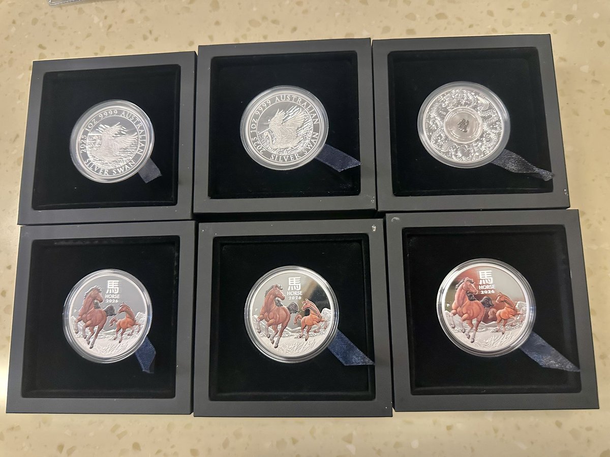 tenrepsauthor's tweet image. UNOBTAINIUM.

Mints restricting or halting #silver sales:

1. The #PerthMint (Australia) - Temporarily stopped silver bullion sales (1 oz silver Kangaroo coins) to dealers and is allocating monthly supply to manage huge backlogs of orders.

2. #UnitedStatesMint (U.S.) -