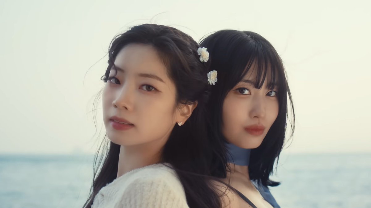 PopBase's tweet image. 2 years ago today, TWICE released ‘I GOT YOU.’