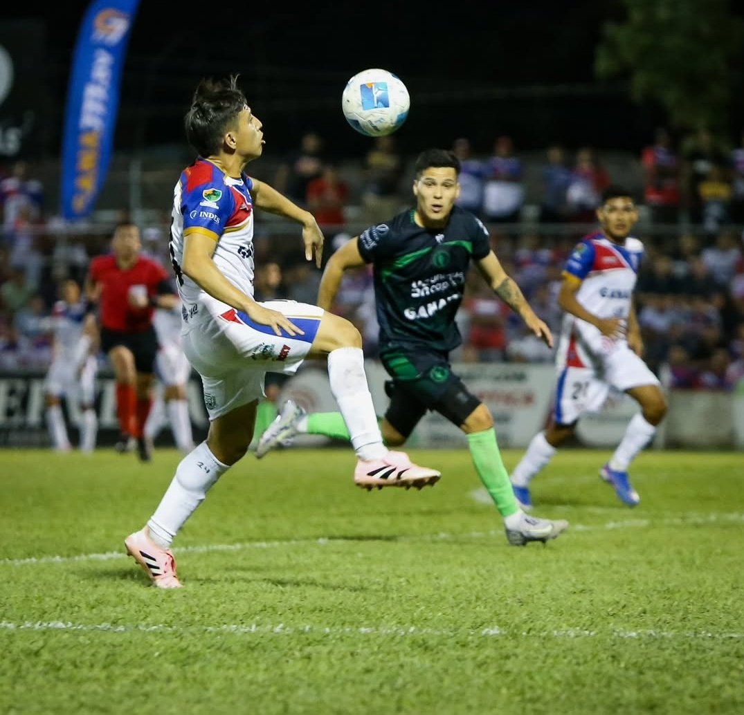 Empatamooos!
A pesar del dominio Firpense sobre el <a href="/InterFA_/">Inter F.A</a> 
el resultado culmina cero a cero en Usulután!
<a href="/cdlafirpo_sv/">Club Deportivo Luis Ángel Firpo</a>
#VamoFirpoCarajo