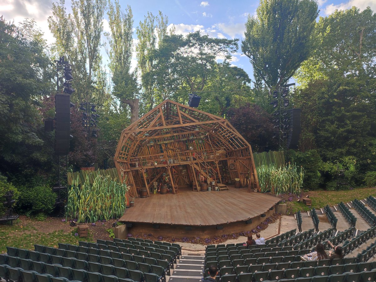 Skrunkles tweet media