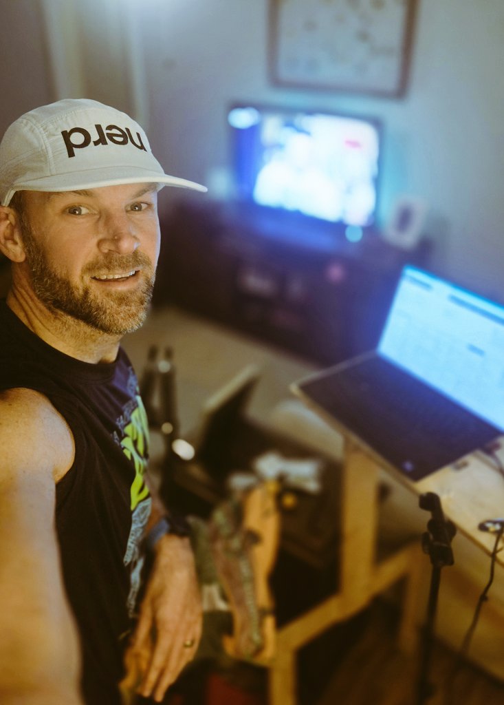 Drenched but still smiling after a hard 3hr20min bike ride. Humidity in the room went from 30% to 50% just from my workout.

#marathontraining #tokyomarathon #swimbikerun #triathlon #running #cycling