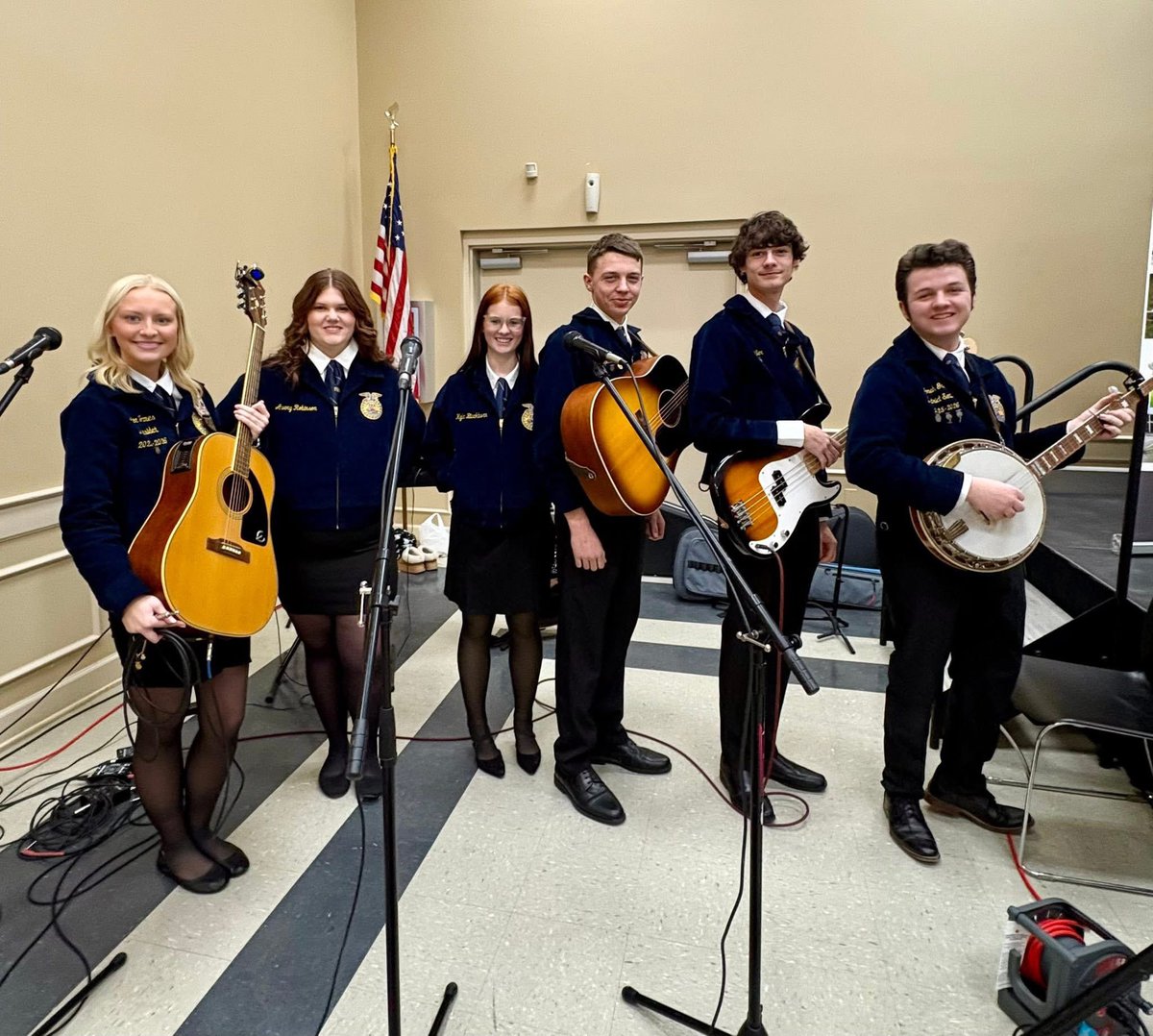 Community Spirit tweet media