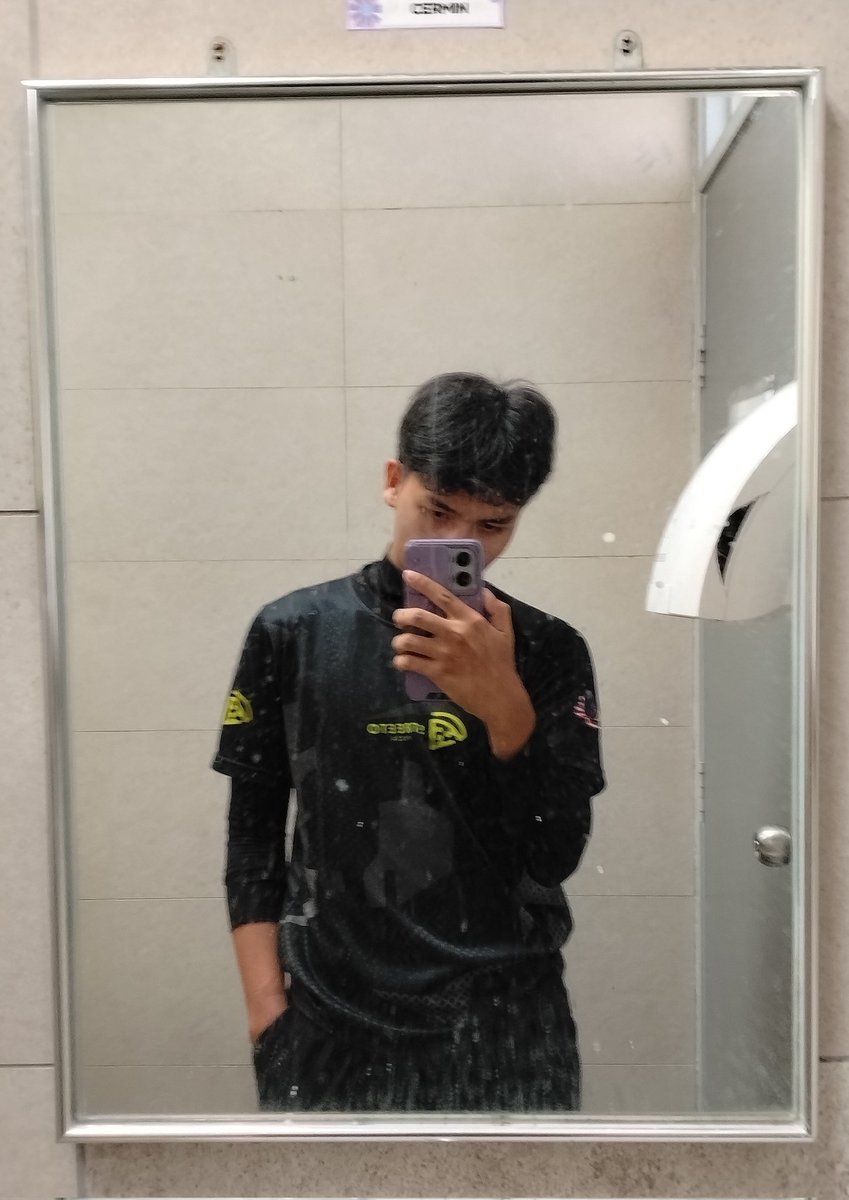 NExXYyyyy's tweet photo. today is the day.🍕🔥
last day di stadium Alor Setar!!✨ https://t.co/wrGxLFUEct