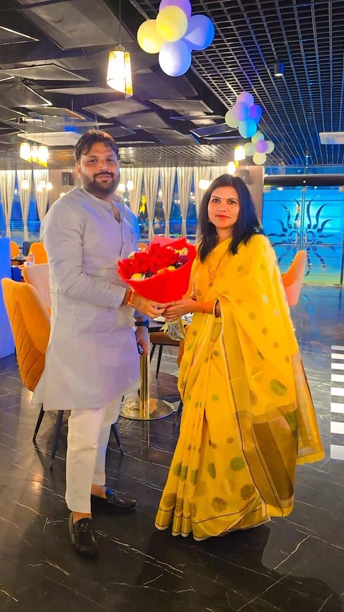 Smt.Annu Singh (मोदी जी का परिवार) 🇮🇳 tweet media