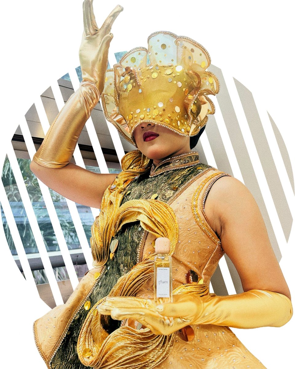 rfum_official's tweet photo. New voices. 
New movements. 
New ways to tell timeless stories ✨

Keep an eye on @drayang_kijangkencana and the performances by @swargalokaart, shaping the future of local stage art 🎭

Dancer: @chikalmd
📸 by @mitaluvthemoon

#swargaloka #tariantradisional #performanceart https://t.co/x0snVo5bOo